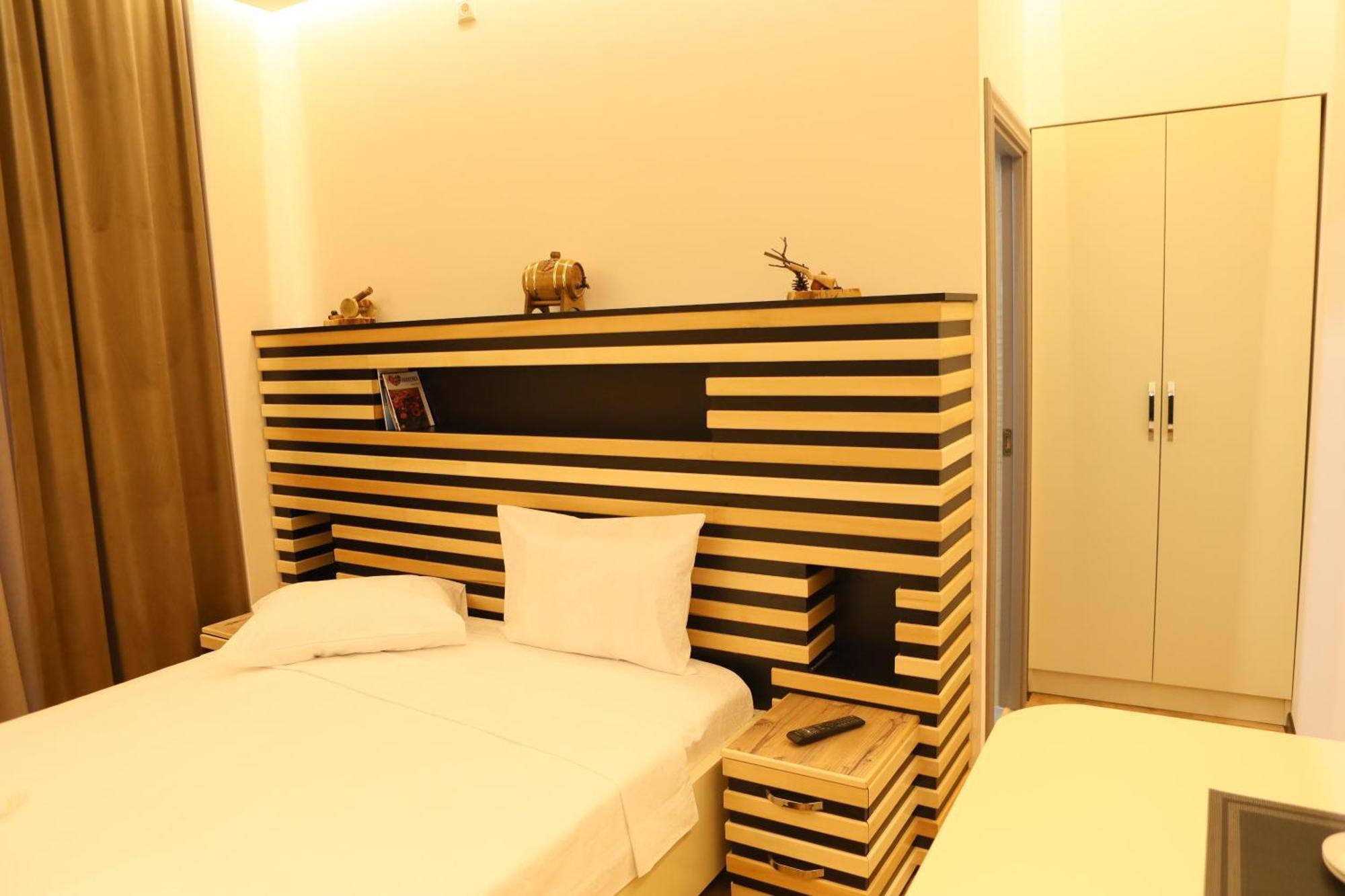 Elko Hotel Yerevan Ngoại thất bức ảnh