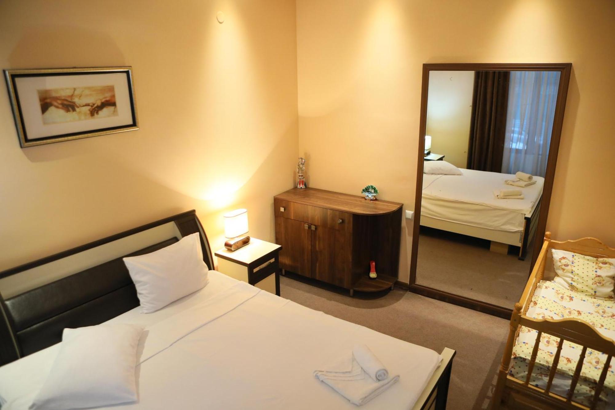 Elko Hotel Yerevan Ngoại thất bức ảnh